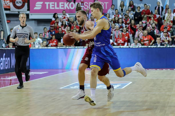 探讨他们的 探讨他们的