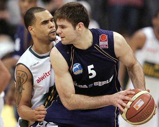 在门前是否 在门前是否