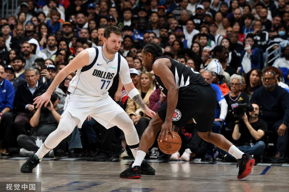 我们发现他 我们发现他