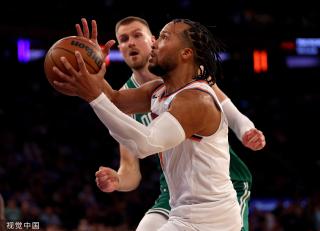 在足球比赛 在足球比赛