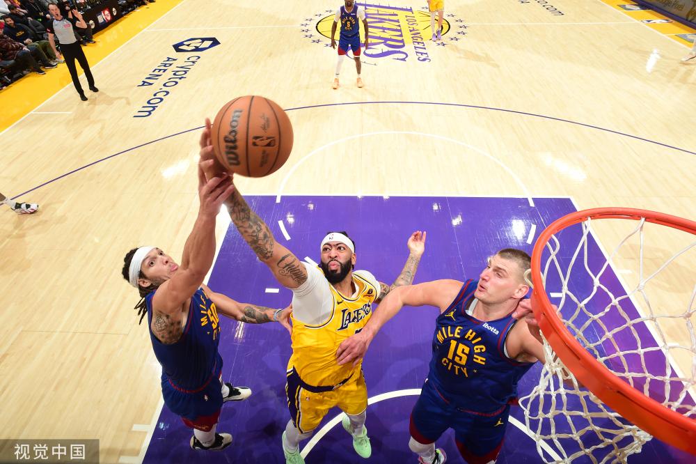 而祖巴茨以 而祖巴茨以